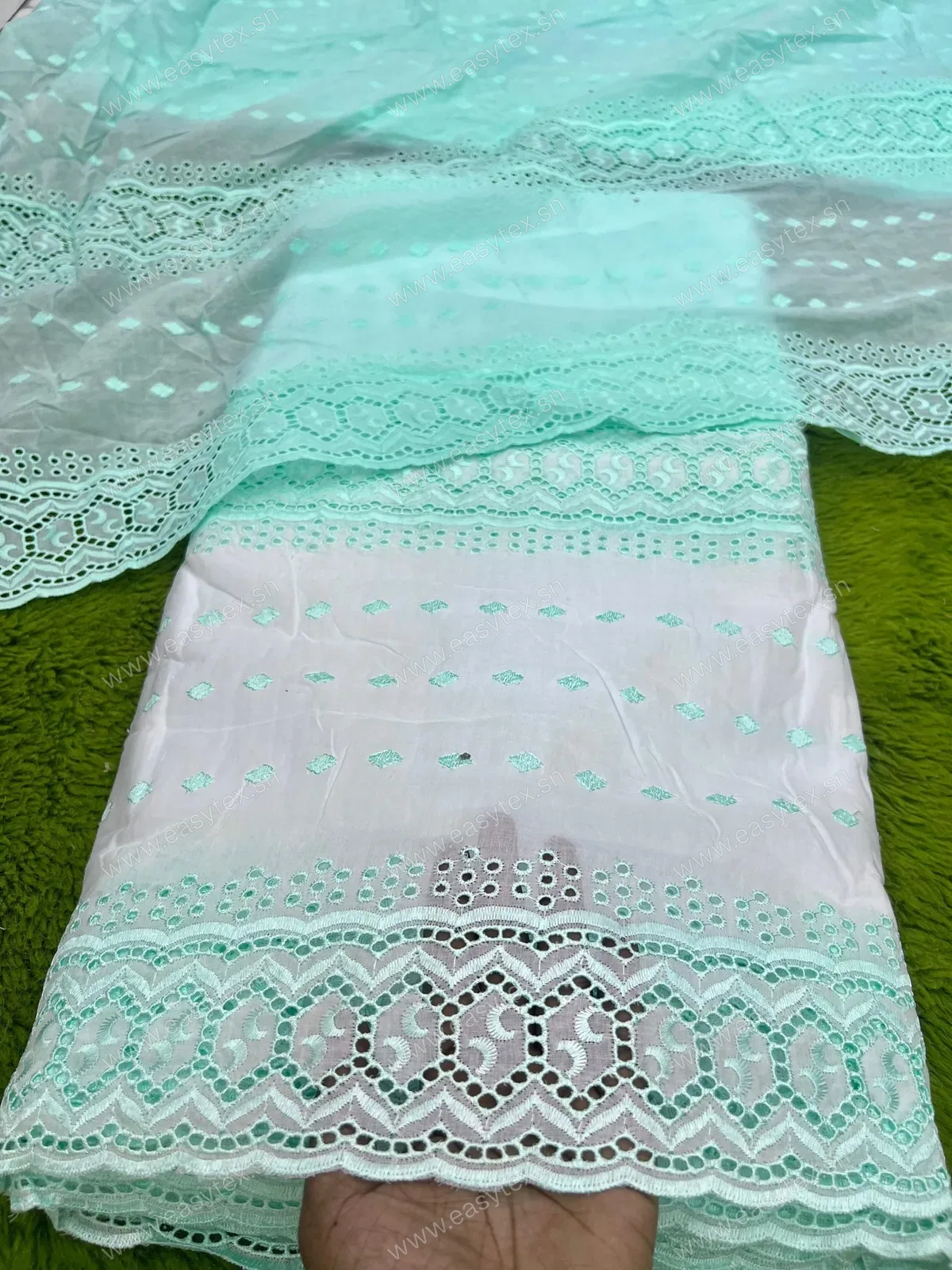 Bazin Brodé 2 Tons Voile Suisse Menthe et Blanc Pur