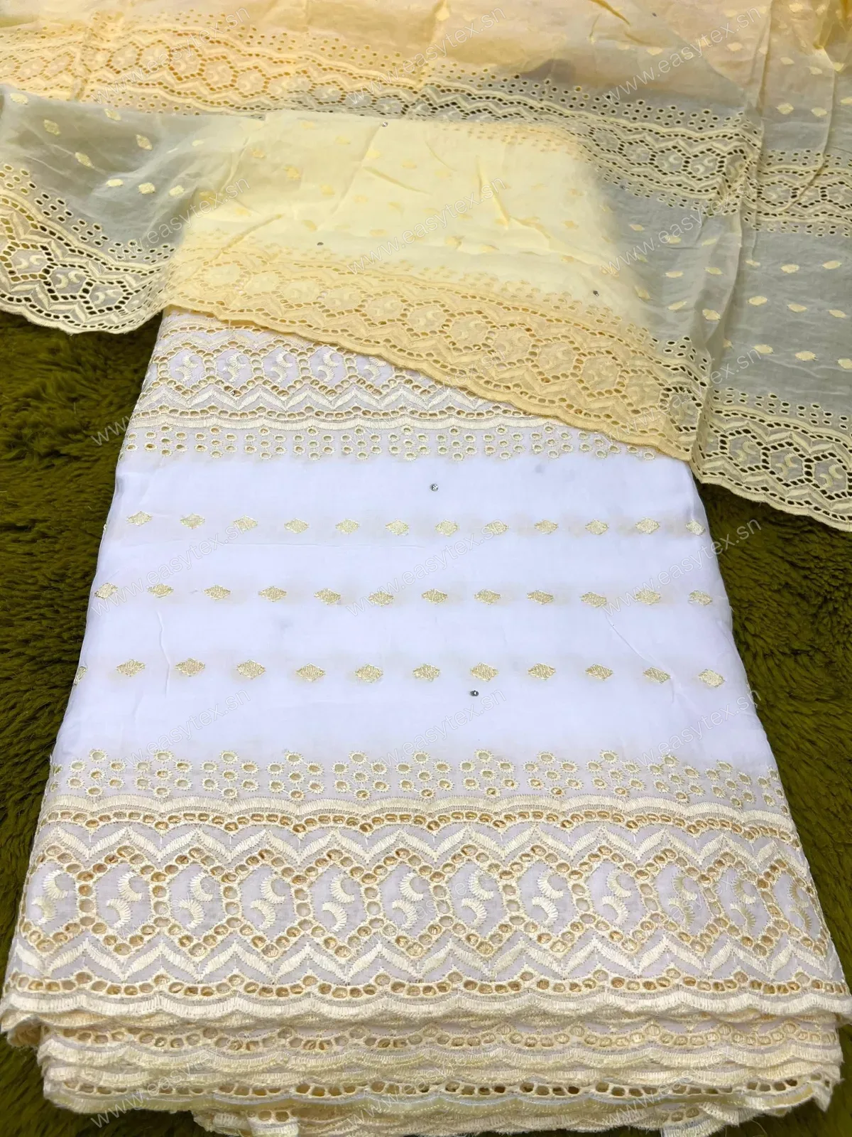 Bazin Brodé 2 Tons Voile Suisse Beurre et Blanc Pur