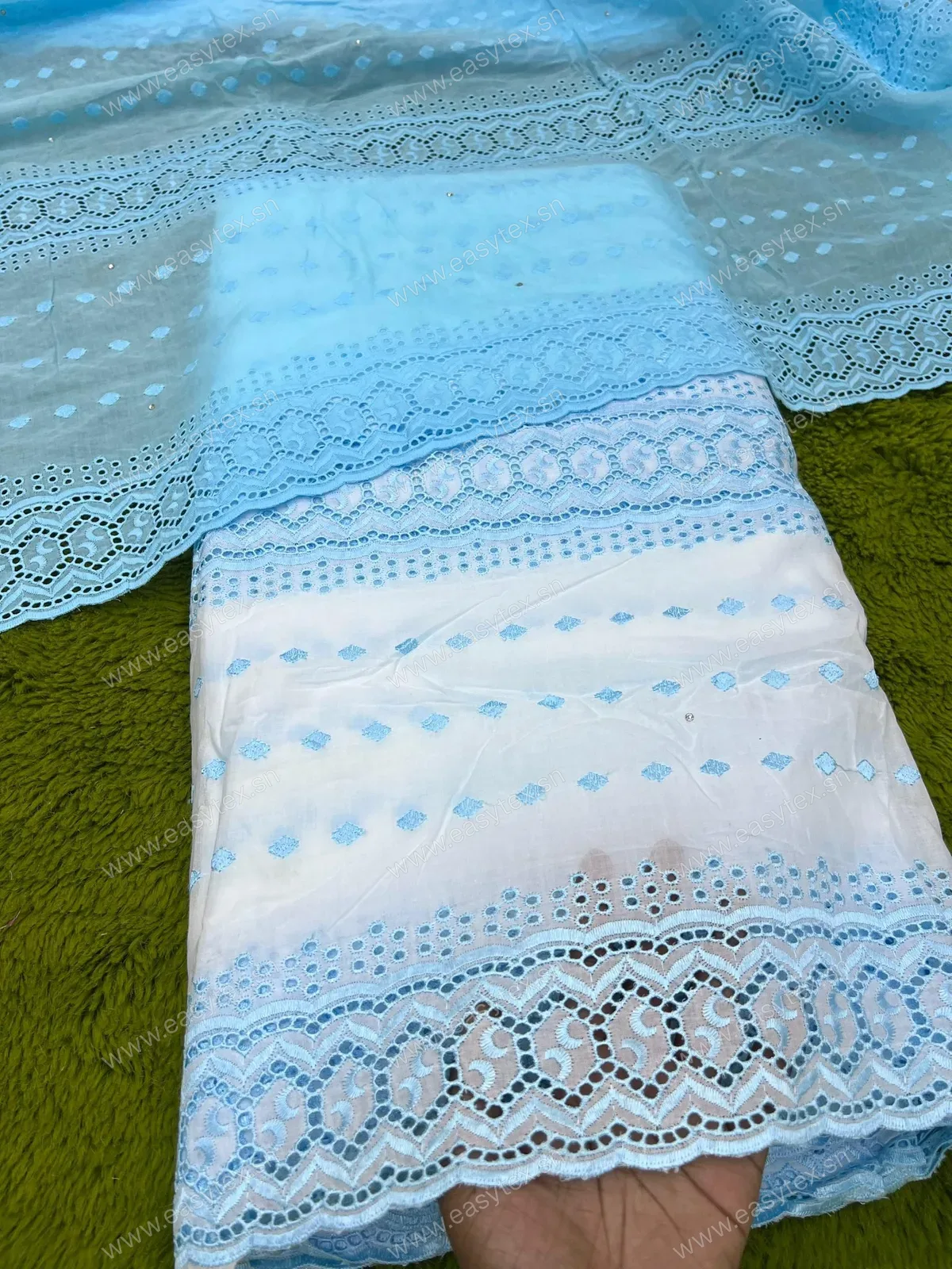 Bazin Brodé 2 Tons Voile Suisse Azur et Blanc Pur